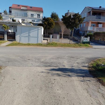 Apartments Mirana Ljubač Eksteriør bilde